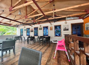 maldives/seenu-atoll/restaurant/elly-bistro