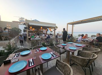 cyprus/larnaca-salt-lake/restaurant/noesis-restaurant-lounge-bar