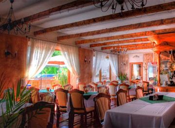 hungary/szeged/restaurant/fasor-vendeglo-es-semiramis-kavezo