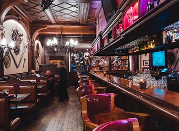 wisconsin/milwaukee/downtown/restaurant/mader-s-restaurant