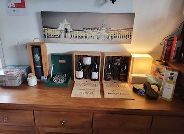 gabon/pikounda-gorilla-camp/restaurant/taverne-lisboa