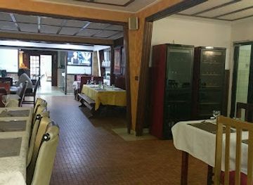 gabon/pikounda-gorilla-camp/restaurant/restaurant-nouveau-petit-chalut