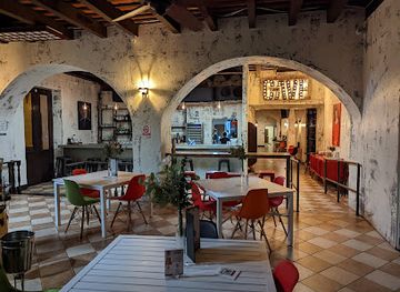 puerto-rico/san-juan-metropolitan-area/restaurant/the-cave-cuban-cuisine-cocktails