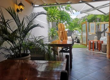 mozambique/maputo/restaurant/embassy-restaurant-lounge-bar