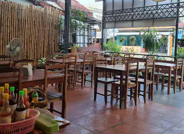 Vela Cafe and Restaurant