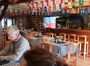 chile/los-lagos-region/restaurant/barloventos-fabrica-de-cerveza-restaurant