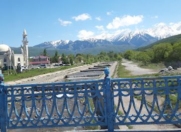 kazakhstan/bartogay-lake/restaurant/forelevoye-khozyaystvo