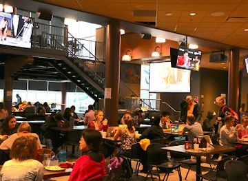 canada/regina/wascana-centre/restaurant/lazy-owl-restaurant-and-pub