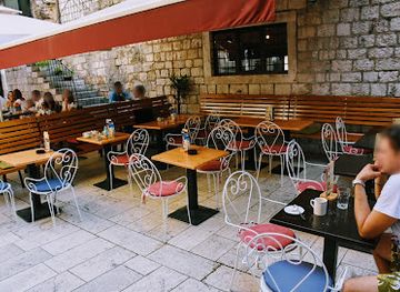 croatia/split/restaurant/mosquito-grill-wine-house