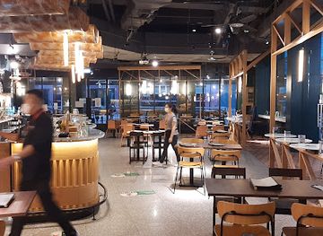 singapore/sentosa/resorts-world-sentosa/restaurant/harry-s-resorts-world-sentosa