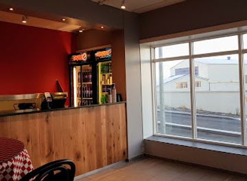 iceland/hafnarfjordur/restaurant/pizzan-fjaroargata