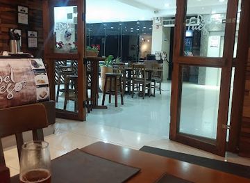 paraguay/alto-parana-plateau/restaurant/del-fuego-garage