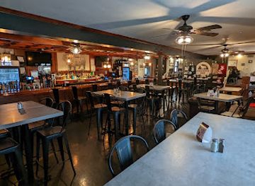 pennsylvania/presque-isle-state-park/restaurant/underdog-bbq