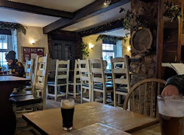 united-kingdom/south-glamorgan/restaurant/three-golden-cups-pub-dining-campsite