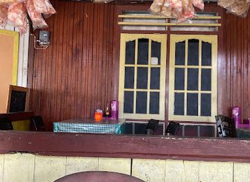 indonesia/north-kalimantan/restaurant/warung-nasi-lembur-kuring