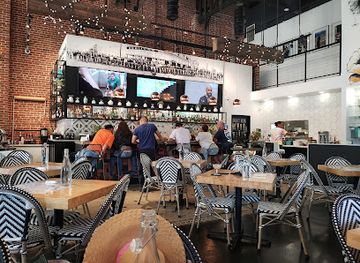 california/bakersfield/restaurant/the-18hundred