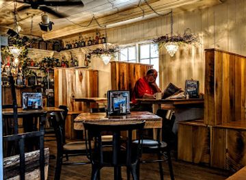 indiana/yellowwood-state-forest/restaurant/bird-s-nest-cafe