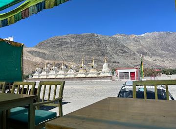 india/ladakh/restaurant/101-km-dhaba-and-restaurant