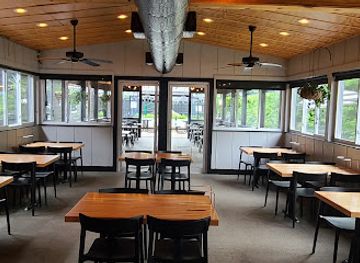west-virginia/new-river-gorge-national-park-and-preserve/restaurant/pies-pints-fayetteville-wv