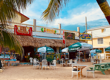 belize/san-pedro/restaurant/gill-e-s-pour-house