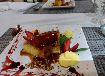 argentina/puerto-iguazu/restaurant/los-arboles