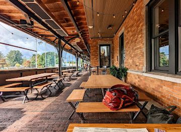 michigan/traverse-city/restaurant/the-filling-station-microbrewery