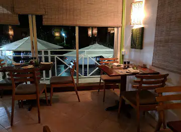 Green Island Beach Restaurant