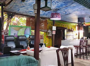jamaica/east-end/restaurant/triple-tz-eatery