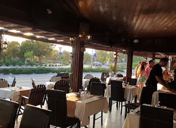cyprus/paphos/tombs-of-the-kings/restaurant/karlina-restaurant