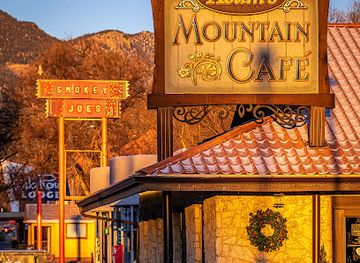 colorado/garden-of-the-gods/restaurant/adam-s-mountain-cafe