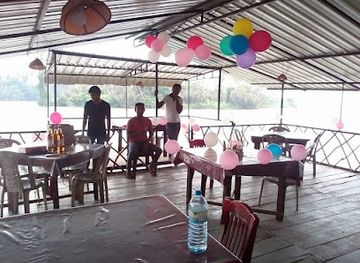 sri-lanka/matara/restaurant/river-cabana-floating-restaurant-matara