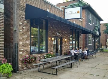 missouri/st-louis/restaurant/farmhaus-restaurant