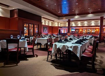 california/fresno/restaurant/fleming-s-prime-steakhouse-wine-bar