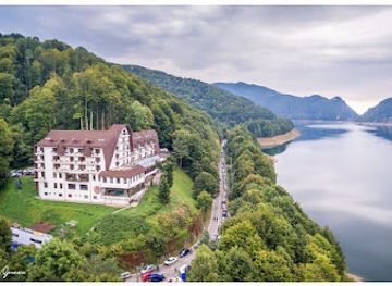 romania/transfagarasan-highway/restaurant/valea-cu-pesti