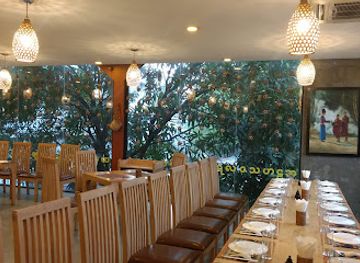 myanmar-burma/dry-zone/restaurant/taing-yin-thar-restaurant-yankin