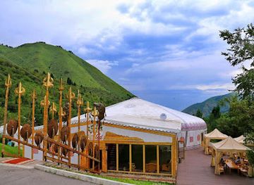 kazakhstan/ile-alatau-national-park/restaurant/almasay