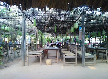 myanmar-burma/inle-lake/restaurant/mr-bamboo-restaurant