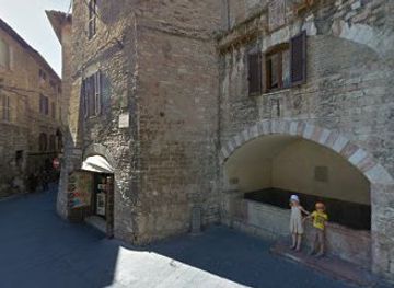 italy/assisi/restaurant/mattarello