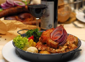 hungary/western-transdanubia/restaurant/platan-az-izes-etterem