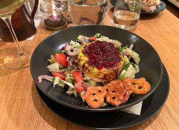 czechia/cesky-krumlov/restaurant/food-wine-bar-klika