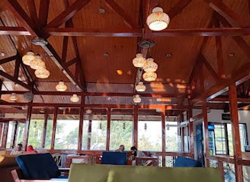 india/kashmir-great-lakes/restaurant/kashmir-trout