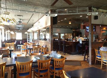 virginia/williamsburg/restaurant/rocco-s-smokehouse-grill