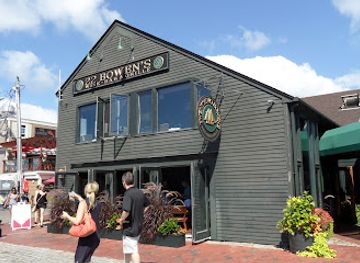 rhode-island/newport-county/restaurant/22-bowen-s-wine-bar-grille