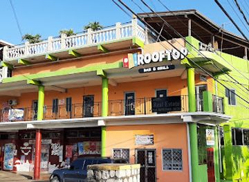 jamaica/dry-harbour-mountains/restaurant/rooftop-bar-grill-restaurant