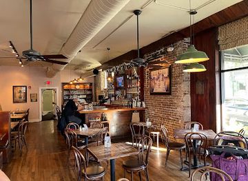 south-carolina/charleston/king-street-historic-district/restaurant/virginia-s-on-king