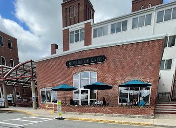 massachusetts/newburyport/restaurant/riverside-cafe-and-diner