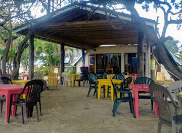 saint-lucia/micoud-quarter/restaurant/the-reef-beach-cafe