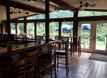 connecticut/ski-sundown/restaurant/michel-angelo-s-pizzeria-restaurant-lounge