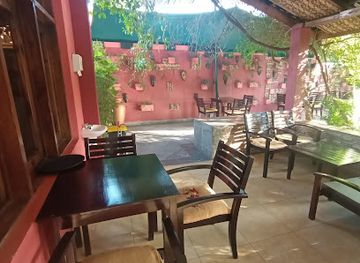 uganda/elgon/restaurant/coffee-at-last-munyonyo