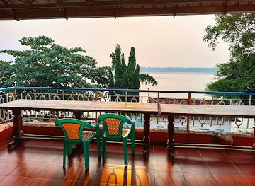 cambodia/kratie/restaurant/silver-dolphin-guesthouse-restaurant